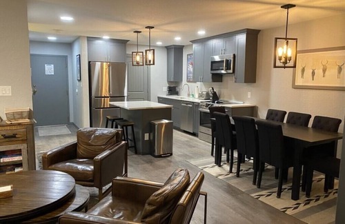 Whitefish Condo | Newly Renovated Mountain Condo in Convenient Location