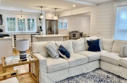 North Falmouth House | Newly Renovated Near Amazing Sunset Beach