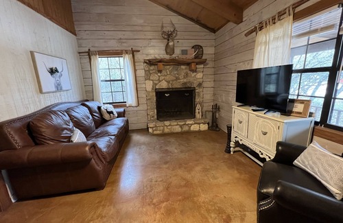 Concan Cabin | Newly Renovated Rustic Cabin at the Frio