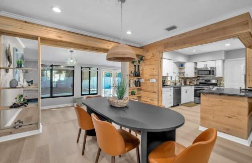 Beachway Estates House | Newly Renovated - Sunny Family Haven in Pompano