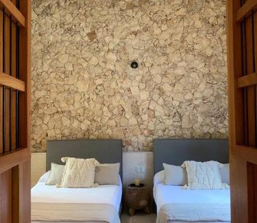 Centro House | NEWLY RESTORED HOUSE “Casa Lohr” with private pool