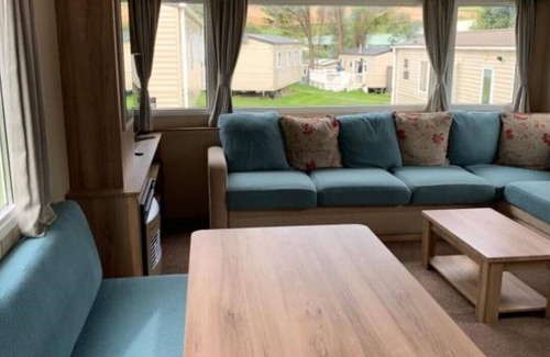 Newquay House | Newquay Bay Porth Caravan - 6 berth