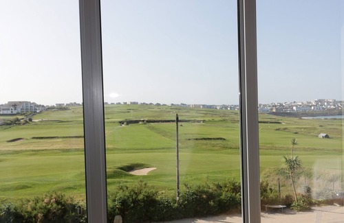 Newquay Cottage | Newquay Fistral Beach View