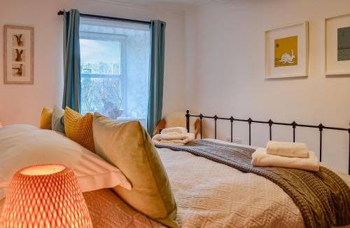 Leitholm House | Newton Cottage