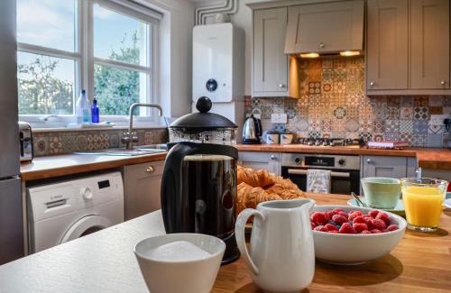 Leitholm House | Newton Cottage