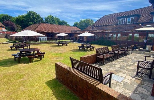 Hayling Island Hotel | Newtown House Hotel