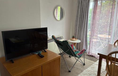 Cambridge Apartment | Next to double Nobel Laureate