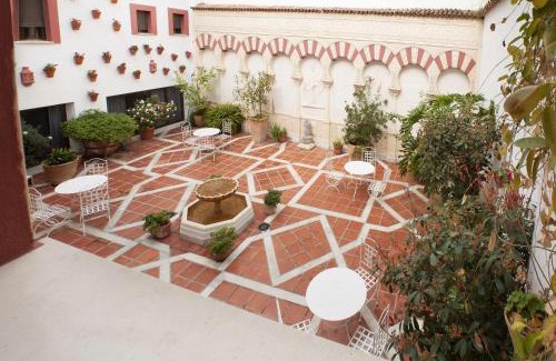 La Trinidad-San Juan y Todos los Santos Hotel | NH Córdoba Califa