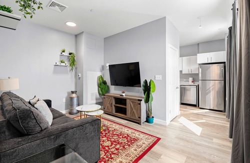 Everett Apartment | Nice 1BR Near Encore Boston 7375