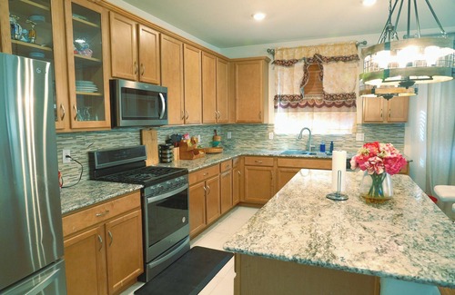 Coyote Corridor House | Nice 2-story house in East Tucson