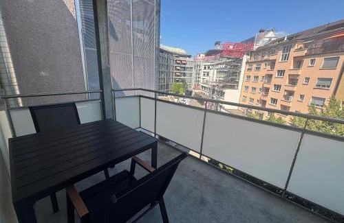 Enge Apartment | Nice 2BD flat city center near FIFA - Wille 3