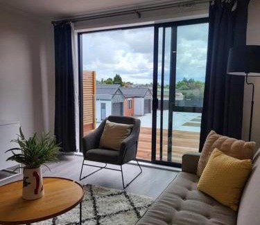 Hamilton Apartment | Nice 3 bedrooms Townhouse U5
