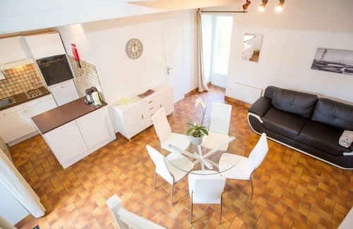 Saint-Jouan-des-Guerets Apartment | Nice apartment for 5 guests with pool, WIFI, TV and terrace