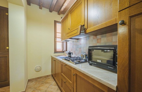 Orentano Apartment | Nice apartment for 5 people with A/C, pool, WIFI, TV and patio