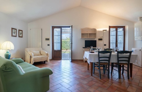 Ponte di Gabbiano Apartment | Nice apartment for 4 guests with A/C, pool, WIFI, TV and pets allowed, close to Siena