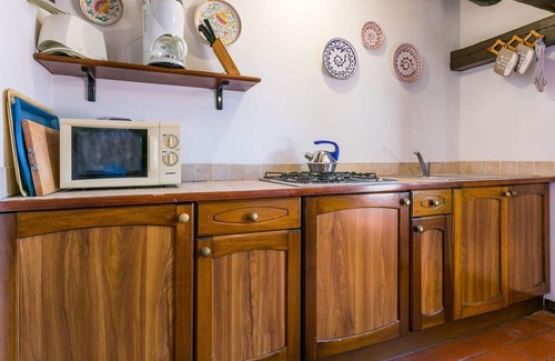 Poggiarello House | Nice apartment in villa for 4 people with pool, WIFI, TV, terrace and panoramic view