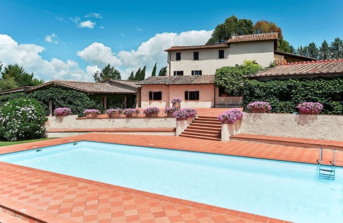 Colle di Val d'Elsa House | Nice apartment in villa for 4 people with pool, WIFI, TV and terrace