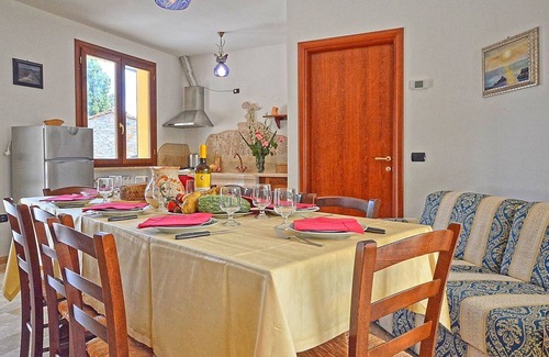Monteverdi Marittimo Apartment | Nice apartment for 8 guests with pool and parking