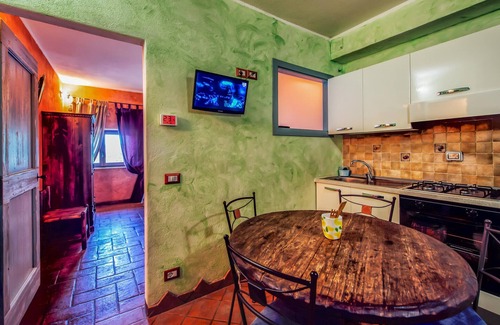Castiglione d'Orcia Apartment | Nice apartment in Castiglione d'Orcia
