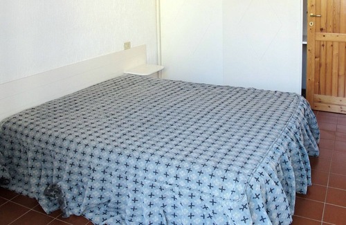 Santa Reparata Apartment | Nice apartment for 6 people with pool, TV, balcony, pets allowed and parking