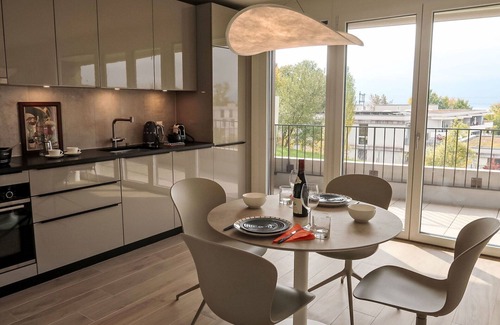 La Tour-de-Peilz Apartment | Nice apartment for 2 people with WIFI, balcony and panoramic view