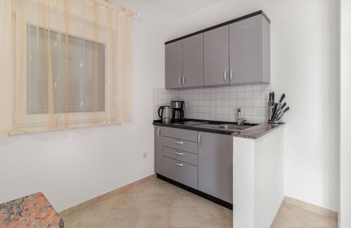 Cesarica Apartment | Nice apartment in Ribarica - Karlobag