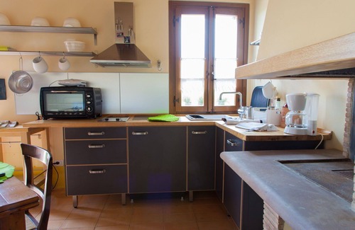 Fossombrone Other | Nice apartment for 3 people with WIFI, A/C, pool, TV and pets allowed