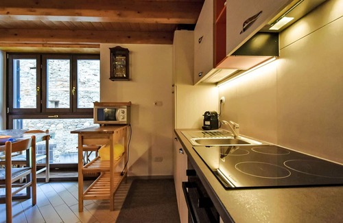 Campodolcino Apartment | Nice apartment for 5 people with WIFI, TV and pets allowed