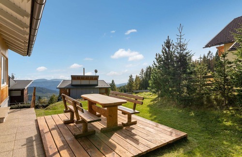 Albeck Apartment | Nice apartment for 10 people with WIFI, TV and patio