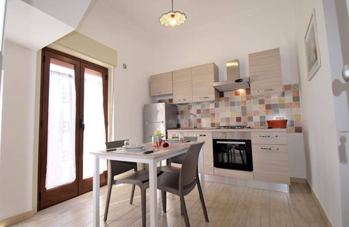Lascari Apartment | Nice apartment for 2 guests with WIFI, A/C, TV and balcony
