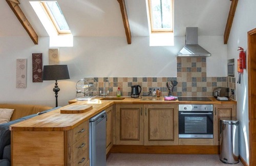 Fivelanes Apartment | Nice apartment for 2 guests with hot tub, WIFI, TV, balcony and pets allowed