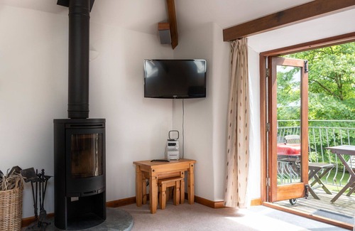 Fivelanes Apartment | Nice apartment for 2 guests with hot tub, WIFI, TV, balcony and pets allowed