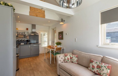 Vlissingen Apartment | Nice apartment for 2 guests with WIFI, TV and pets allowed