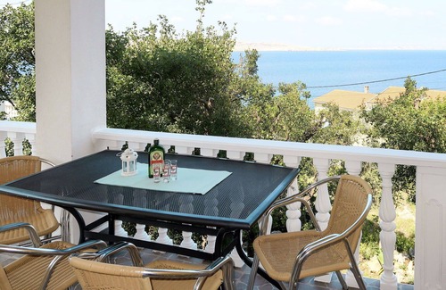 Prizna Apartment | Nice apartment for 2 guests with WIFI, A/C, TV and terrace