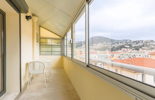 Riquier Apartment | Nice apartment for 2 people with A/C, WIFI, TV, patio and parking
