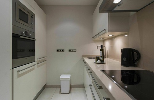 Marbella Apartment | Nice apartment for 3 guests with pool, A/C, WIFI, TV, terrace and parking