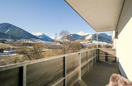 Axams Apartment | Nice apartment for 3 guests with WIFI, TV, terrace and parking