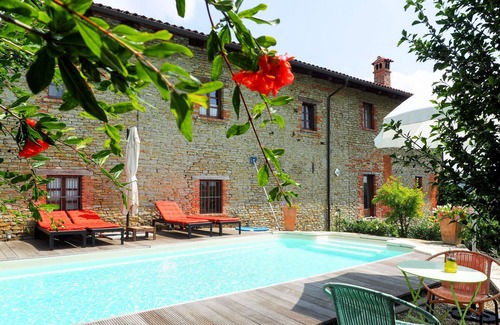 Bonvicino Apartment | Nice apartment for 3 guests with pool and patio