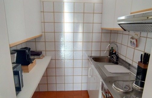 Lesa Apartment | Nice apartment for 3 people with WIFI, A/C, TV, patio and pets allowed