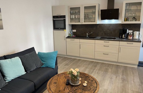 Altefaehr Apartment | Nice apartment for 4 guests with WIFI, TV and balcony