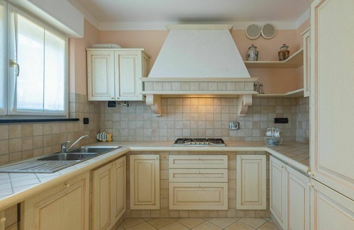 Rapallo Apartment | Nice apartment for 4 guests with A/C, pool, TV and patio