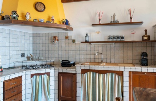 Artallo Apartment | Nice apartment for 4 people with A/C, WIFI, TV and patio