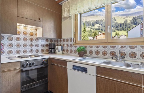 Parpan Apartment | Nice apartment for 4 people with TV and balcony