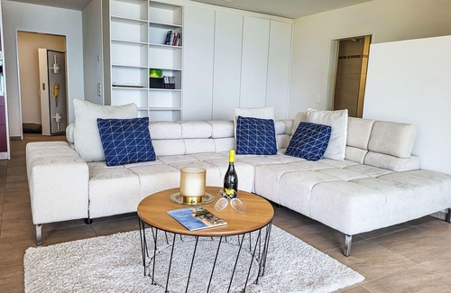 Gordola Apartment | Nice apartment for 4 people with WIFI, patio, pets allowed and panoramic view