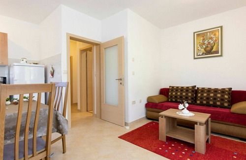 Martina Apartment | Nice apartment for 4 people with A/C, WIFI, TV and terrace