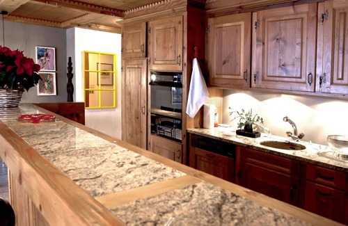 Gstaad Apartment | Nice apartment for 4 people with WIFI, TV and balcony