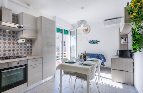 Marina di Cecina Apartment | Nice apartment for 5 guests with A/C, WIFI, TV, patio, pets allowed and parking