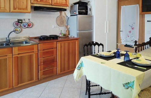 Peglio Apartment | Nice apartment for 7 guests with WIFI, TV, patio and pets allowed