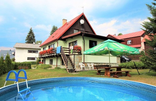 Harrachov Apartment | Nice apartment for 8 people with WIFI, pool, TV and parking