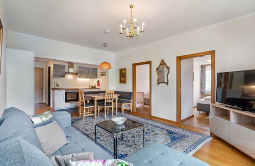 Sankt Urban Apartment | Nice apartment for 5 guests with WIFI, balcony, panoramic view and parking